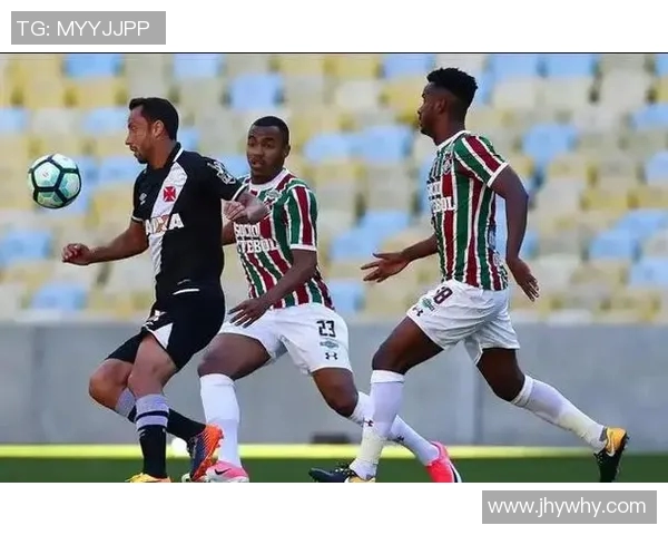 戈亚斯与克鲁塞罗激战正酣谁能在这场对决中笑到最后